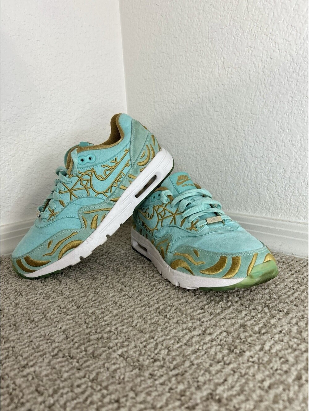 Nike Air Max 1 Ultra LOTC QS Paris Island Green Gold Women’s Size 7